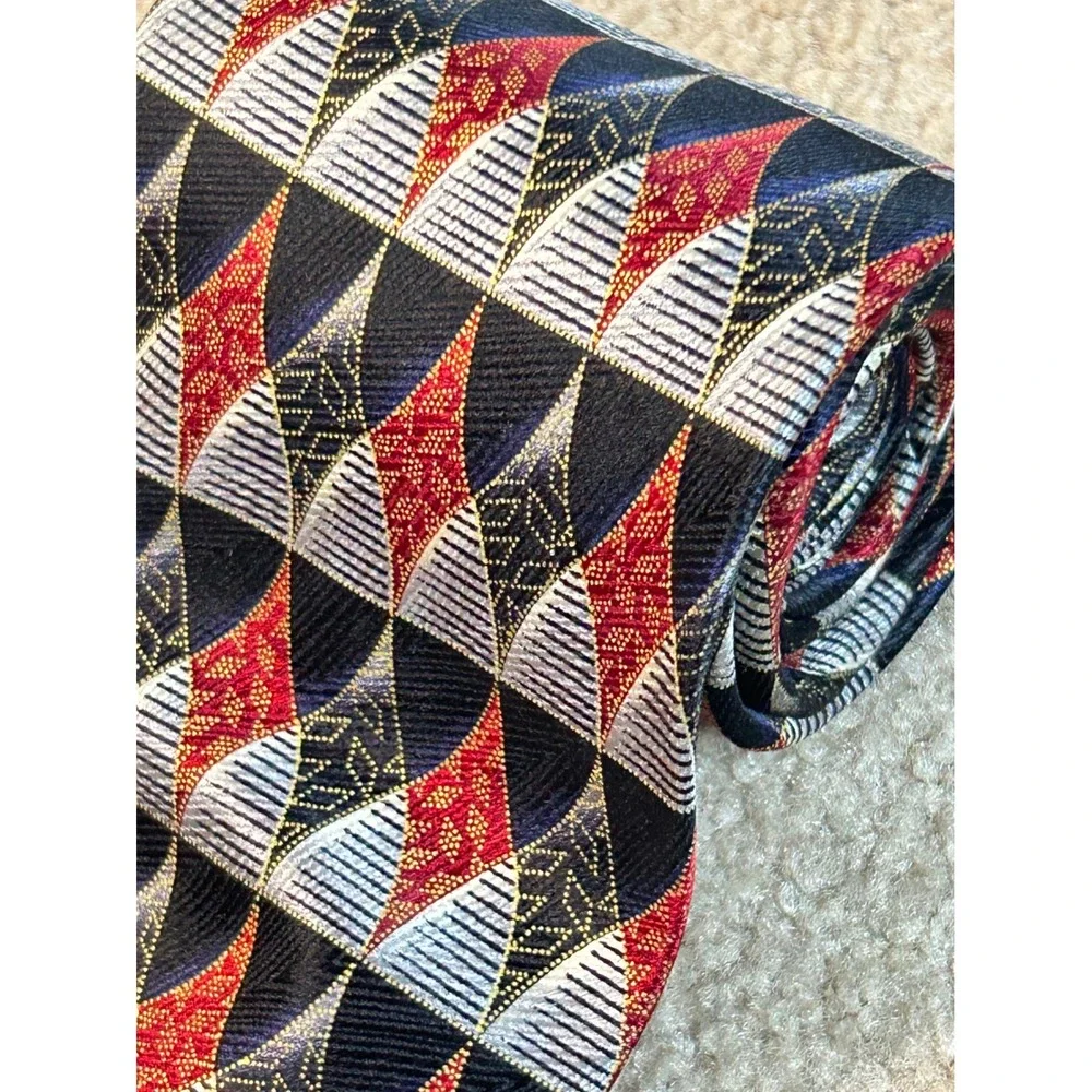 BRAVINI Mens Geometric Pattern Silk Necktie Red Black White‎ Blue Luxury